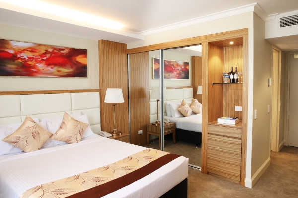 PLUS HOTEL DIANA (Brisbane)